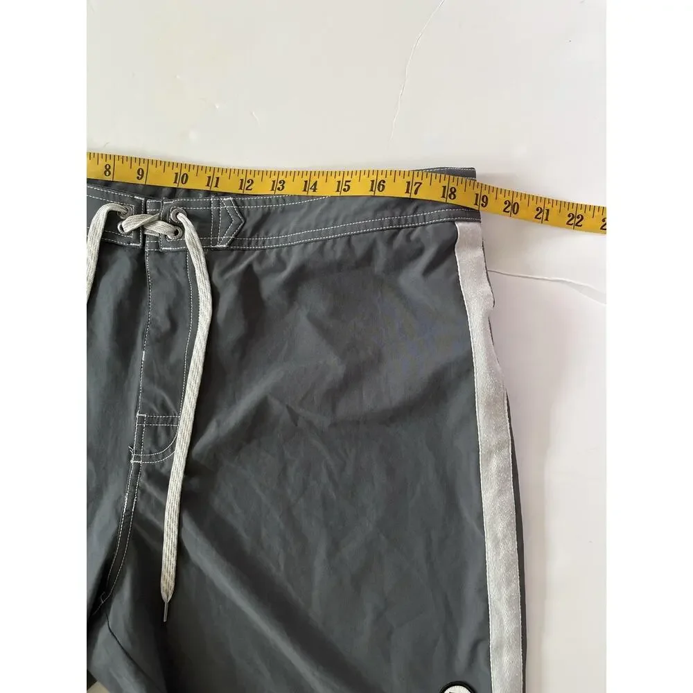 Vuori Puerto Swim Shorts Men 36 Gray Colorblock Quick Dry Stretch Board Trunks